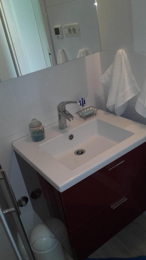 Holiday Home Pavarotti Supetar Extérieur photo