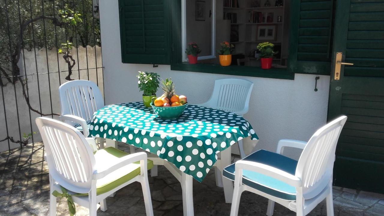 Holiday Home Pavarotti Supetar Extérieur photo