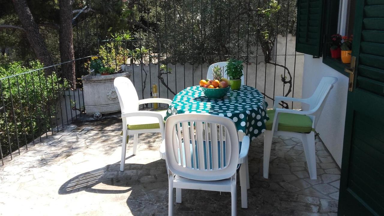 Holiday Home Pavarotti Supetar Extérieur photo